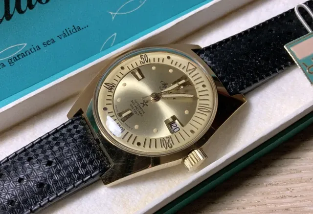 A new-old-stock 1960s single-crown diver